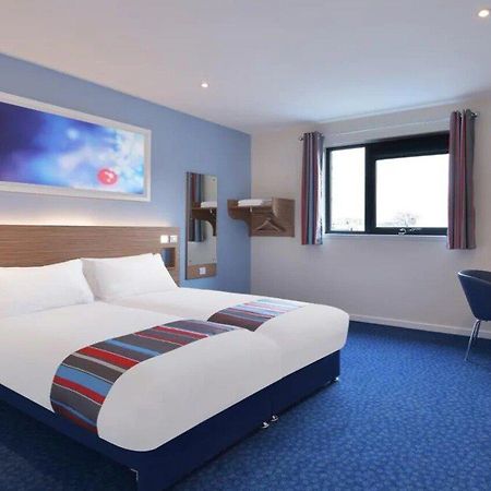Travelodge Bromborough Port Sunlight Exterior foto