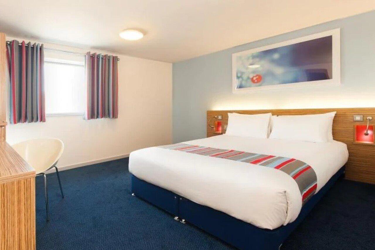 Travelodge Bromborough Port Sunlight Exterior foto