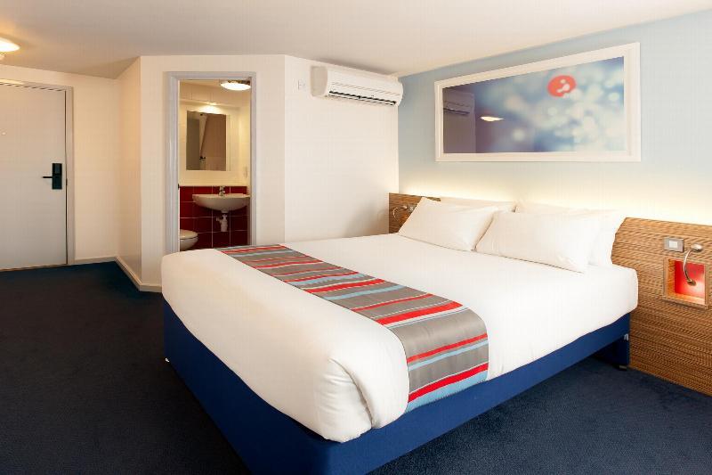 Travelodge Bromborough Port Sunlight Exterior foto